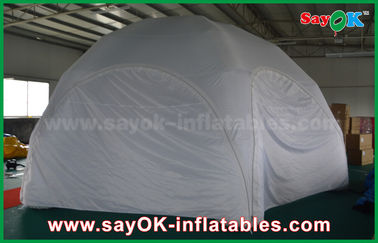 부풀게할 수 있는 야드 텐트 하얀 방수 부풀게할 수 있는 공기 텐트는 행사를 위해 PVC 부풀게할 수 있는 돔 텐트를 특화했습니다