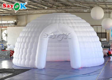 결혼식 행사를 위한 LED 라이트와 부풀게할 수 있는 5m 하얀 부풀게할 수 있는 이글루 돔 텐트를  텐트로 덮으세요