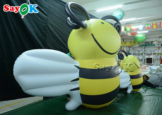 서 있는 만화 모형을 광고하는 주문 거대한 팽창식 꿀벌