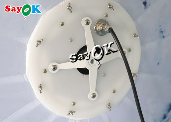 led 라이트닝과 2m 거대한 부풀게할 수 있는 지구 천체 모델