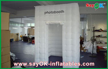 LED 라이트와 부풀게할 수 있는 큐브 텐트 2.6m 높이 하얀 정방형 강한 옥스퍼드 직물 포토부스