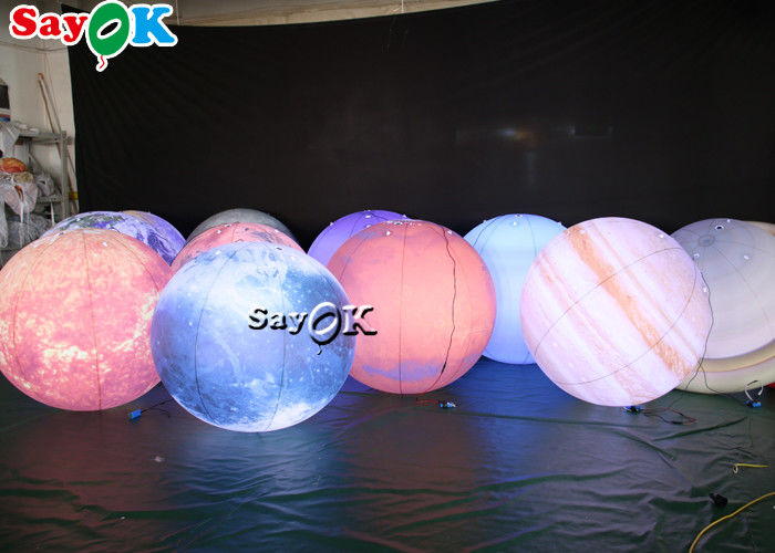 LED 거대한 매달리는 부풀게할 수 있는 조명 장식 8 지구들 PVC 물질